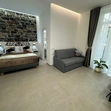 Lina & Casa de hóspedes