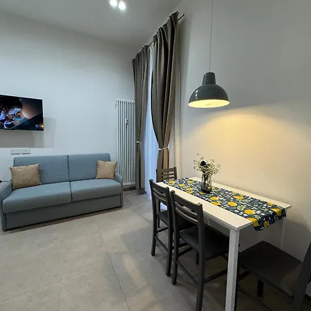 Lina & Guest house *