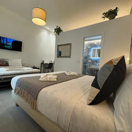 Lina & Guest house