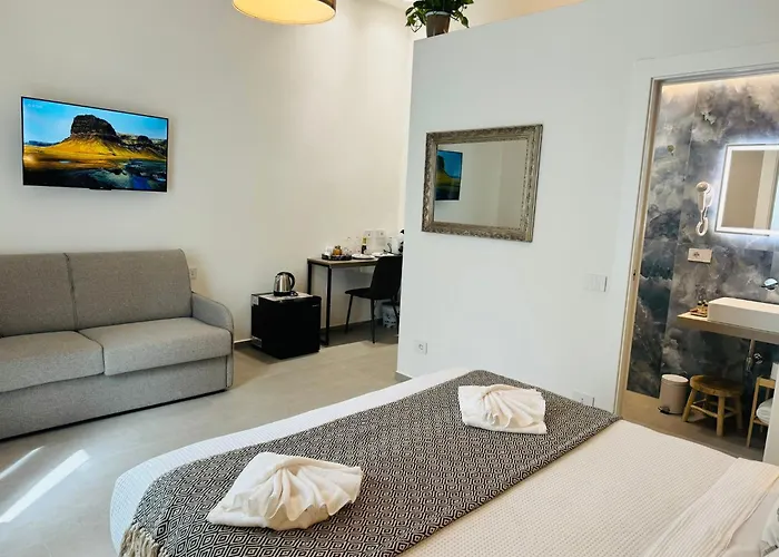 Lina & 3* 斯培西亚