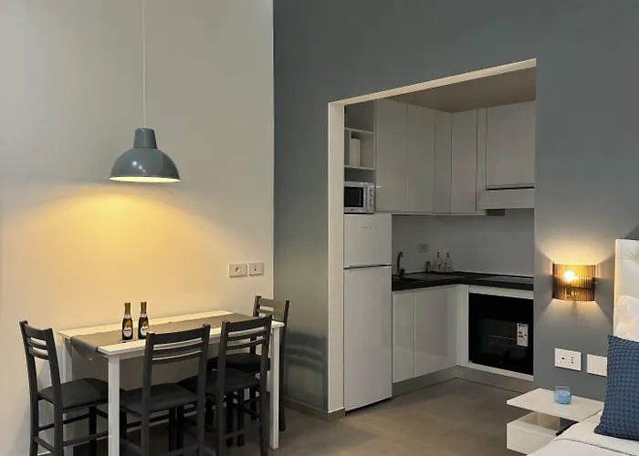 Lina & 3* 斯培西亚