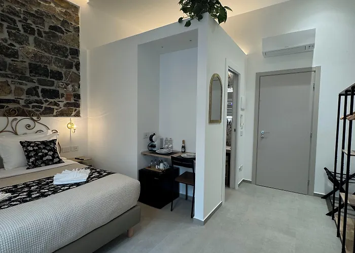 Lina & 3* 斯培西亚